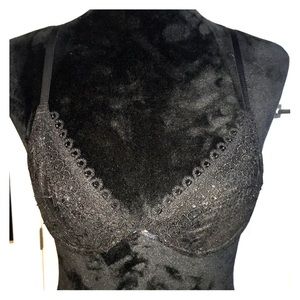 Victoria’s Secret Plunge Black Lacy Lingerie Bra🖤